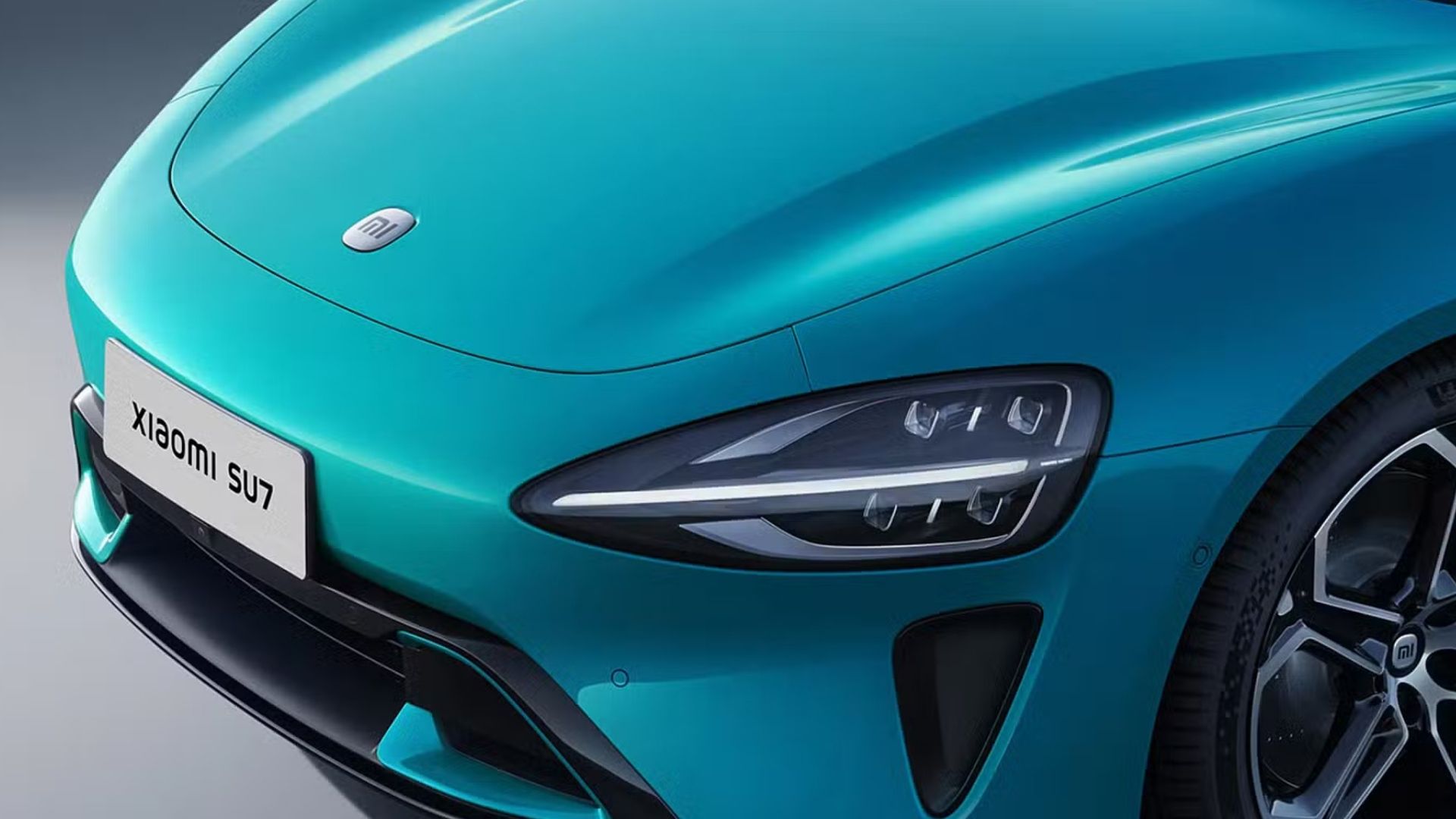 Xiaomi Expands Its Electric Vehicle Portfolio with a Luxurious Extended SU7 Sedan